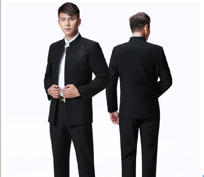 立領(lǐng)中山裝，恰同學(xué)少年風(fēng)華正茂