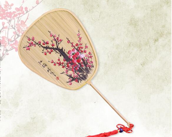 中國四大名扇，輕羅小扇撲流螢