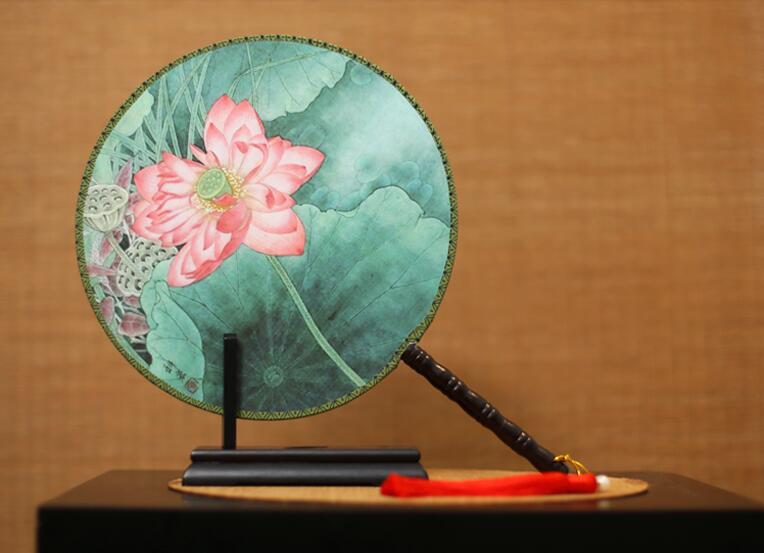 梅蘭竹菊系列團(tuán)扇，團(tuán)扇搖搖美人裊裊