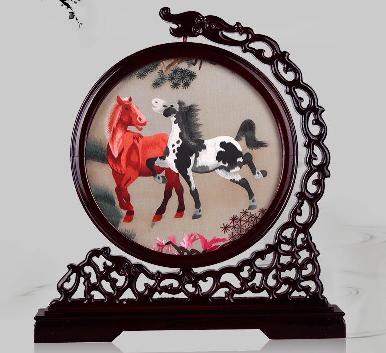 湘繡作品欣賞，湘魂楚韻針線間