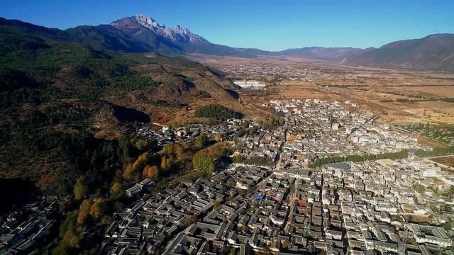 麗江束河無爾，在這里帶著夢想開花棲居