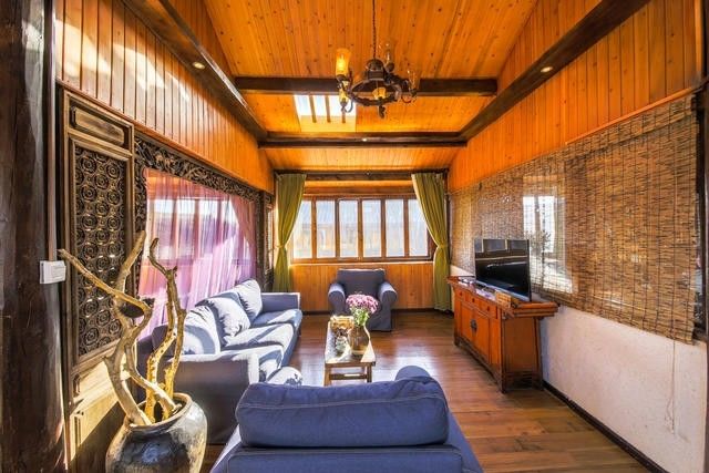 麗江束河無爾，在這里帶著夢(mèng)想開花棲居