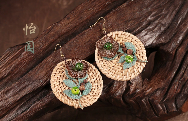 怡圓藤編草墊耳環(huán)，時尚家佳樂文學(xué)首飾