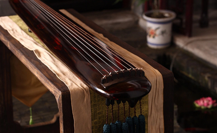老杉木古琴，時尚古典家佳樂文學(xué)民族樂器