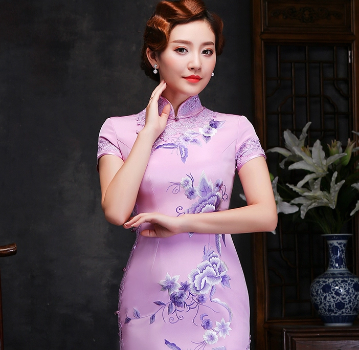 真絲繡花旗袍，復古氣質(zhì)蕾絲鑲邊旗袍