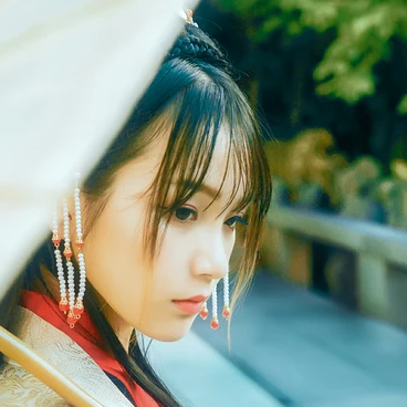 優(yōu)雅時(shí)尚古風(fēng)頭像，唯美古風(fēng)真人女子頭像