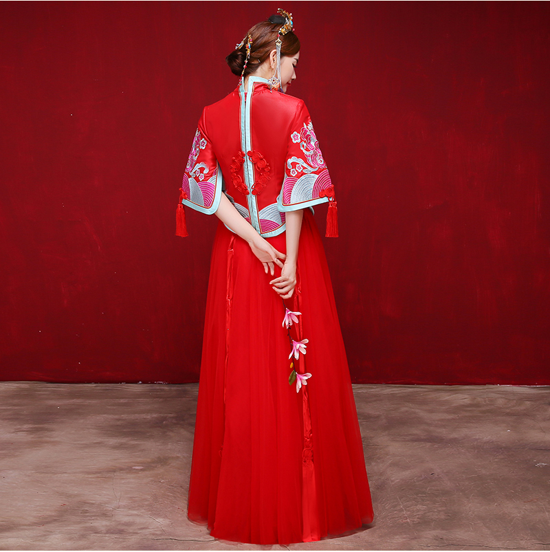 時(shí)尚復(fù)古設(shè)計(jì)中式禮服，唯美飄逸新娘禮服