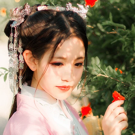 帶傘唯美可愛頭像，唯美古風(fēng)女子真人頭像