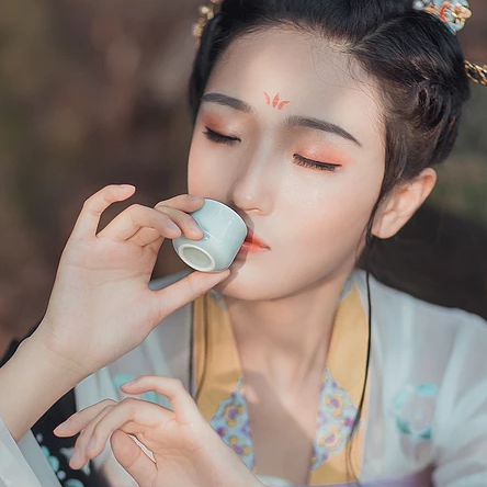 唯美漢服傷感頭像，唯美古風女子真人頭像