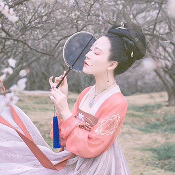 妖嬈女生頭像，唯美古風真人頭像