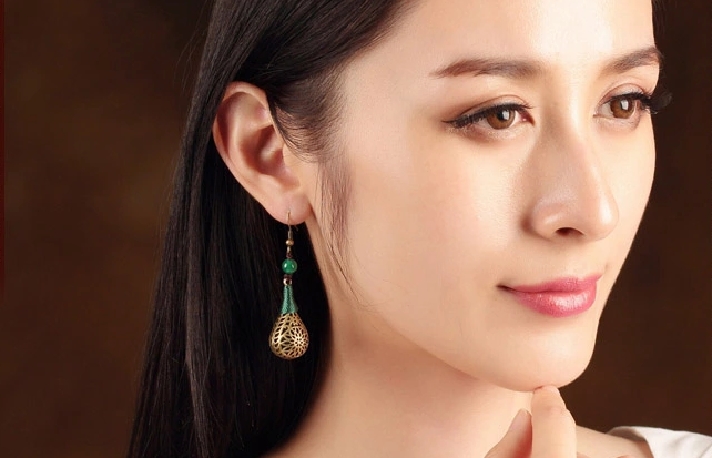 手工復(fù)古風(fēng)鏤空耳墜，古典氣質(zhì)家佳樂文學(xué)耳環(huán)