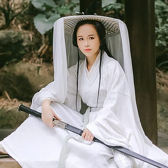 白衣俠女冷艷頭像，唯美古風(fēng)女子真人頭像