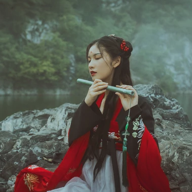 紅妝帶傘古風(fēng)頭像，唯美古風(fēng)真人女子頭像