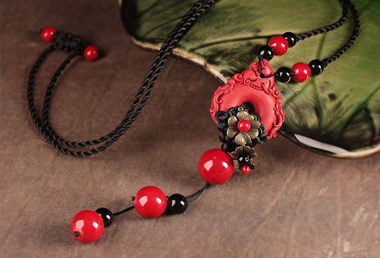 家佳樂(lè)文學(xué)朱砂吊墜毛衣鏈復(fù)古紅色項(xiàng)鏈