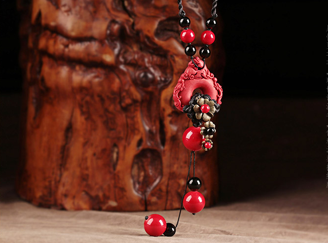 家佳樂(lè)文學(xué)朱砂吊墜毛衣鏈復(fù)古紅色項(xiàng)鏈