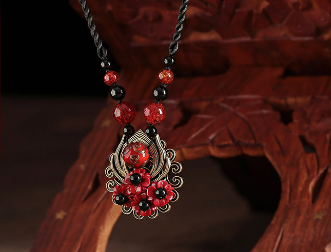 香艷復(fù)古家佳樂文學(xué)毛衣鏈紅色琉璃吊墜項(xiàng)鏈