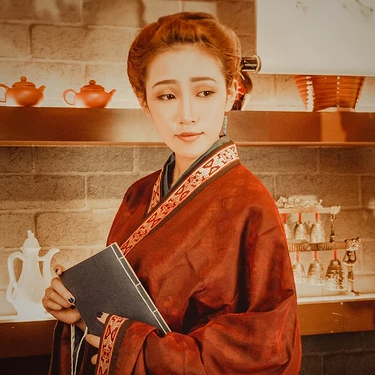 畫情唯美頭像，唯美古風女子真人頭像