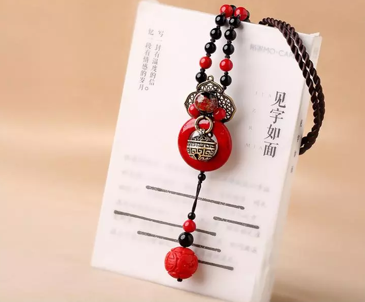 赤子心家佳樂(lè)文學(xué)項(xiàng)鏈復(fù)古紅色吊墜毛衣鏈
