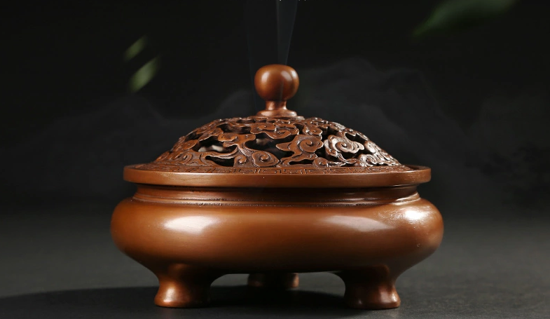 鏤空云紋熏香爐，仿古紫銅鏤空香爐
