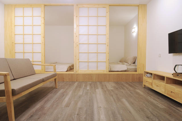 青島·Villaart維林藝墅，因?yàn)榉孔訍凵弦蛔? src="/wenxue/d/file/bigpic/190404/04/13-1G01PU154-50.jpg" style="height: 531px; width: 800px;" / data-XurG="cCT61Y"><br / data-RXdJ="RmuRt6">
	<img alt=