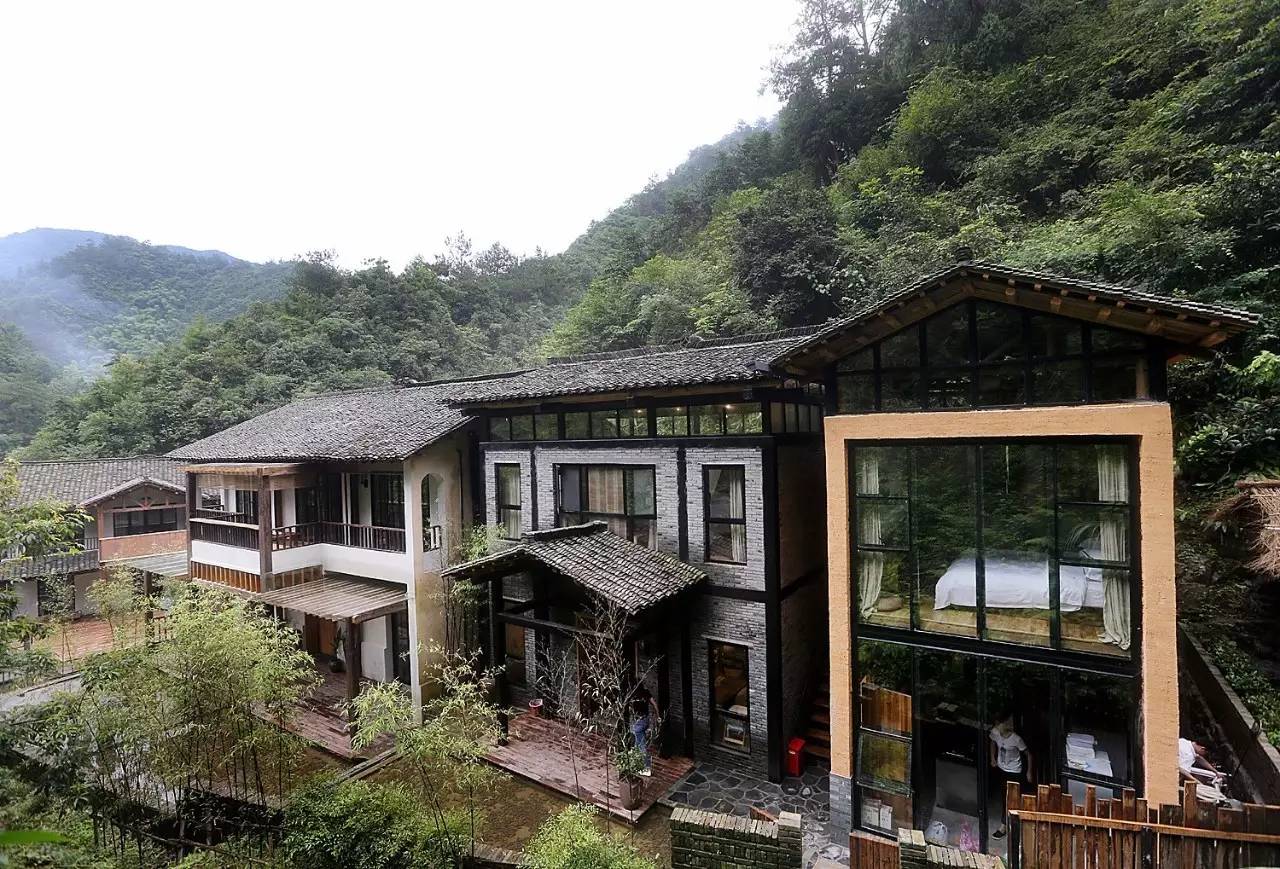 雪坑村·美客愛途，愛上美麗的客居地和旅途故事