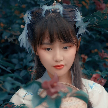 淺藍(lán)漢服小清新頭像，唯美古風(fēng)女生真人頭像