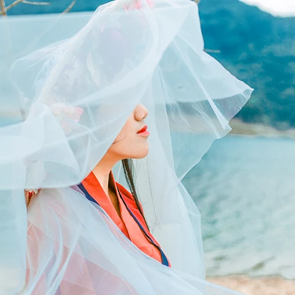 花樣紅衣女子頭像，唯美古風真人頭像