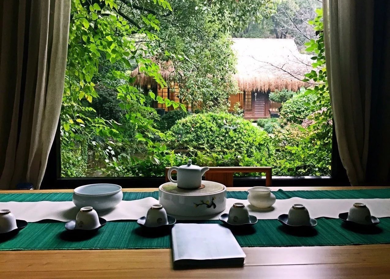 七椀居茶舍，喝西湖龍井茶感受西湖美秋季美