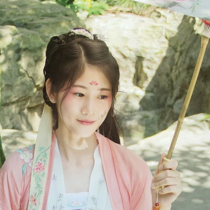 綠陰樹下閨蜜頭像，唯美古風(fēng)女子頭像