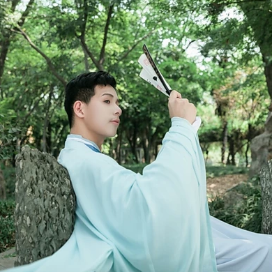 文藝青年男生頭像，唯美古風(fēng)男生頭像