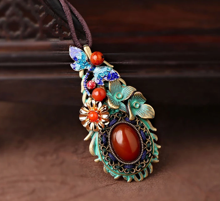 復(fù)古彩色羽毛花朵毛衣鏈，民族風(fēng)項(xiàng)鏈?zhǔn)罪? src="/wenxue/d/file/bigpic/190404/04/13-1G023102P2.png" style="height: 745px; width: 750px;" / data-ffHx="Tk93I3"><br / data-yWEL="cAC5II">
	<img alt=