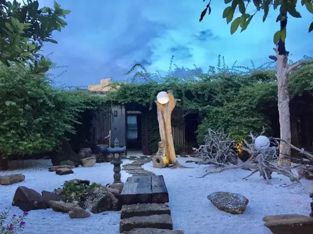 慢點(diǎn)藝術(shù)民宿，世間所有努力都是為了慢點(diǎn)