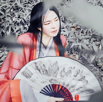 冰雪柔情少女頭像，唯美古風真人頭像