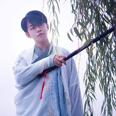 文藝品酒男生頭像，唯美古風(fēng)真人頭像