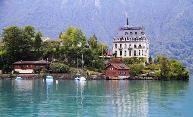 驚呆了，雞窩豬舍馬廄牛棚羊圈變民宿!