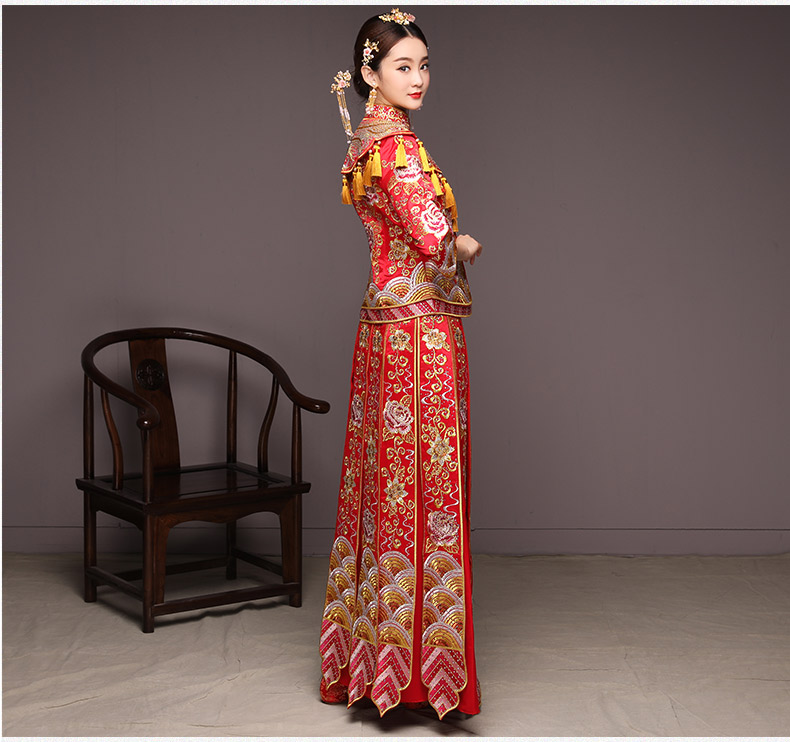 典雅韻味中式禮服，精致新娘結(jié)婚禮服