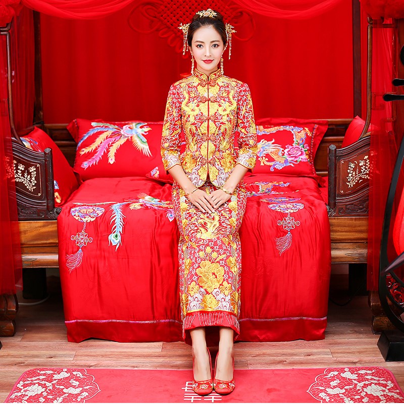 時尚復古設計中式禮服，新娘結(jié)婚禮服