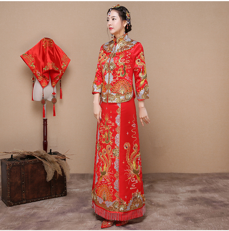 龍鳳之喜中式禮服，精致新娘結(jié)婚禮服