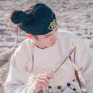 霸氣帶劍男生頭像，唯美古風(fēng)頭像