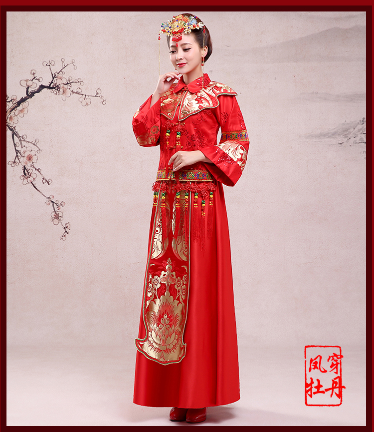 中國(guó)傳統(tǒng)式新娘禮服，鳳冠霞帔中式禮服