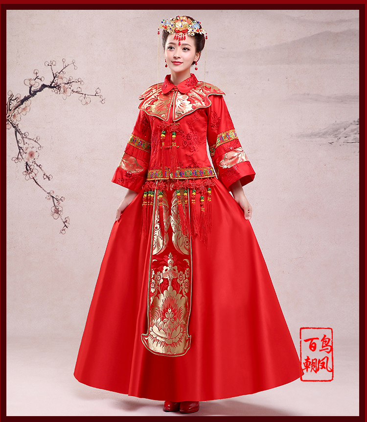 中國(guó)傳統(tǒng)式新娘禮服，鳳冠霞帔中式禮服