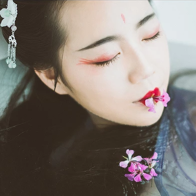 金魚妖艷的女子頭像，唯美古風(fēng)真人頭像