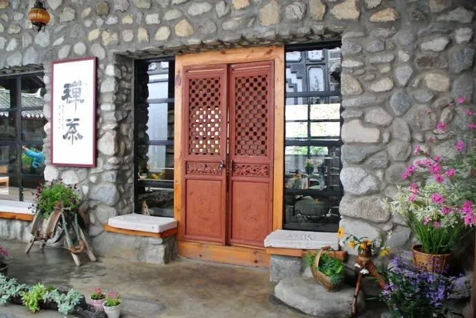 “中國最美寺院”寂照庵，房子象征著家是情感