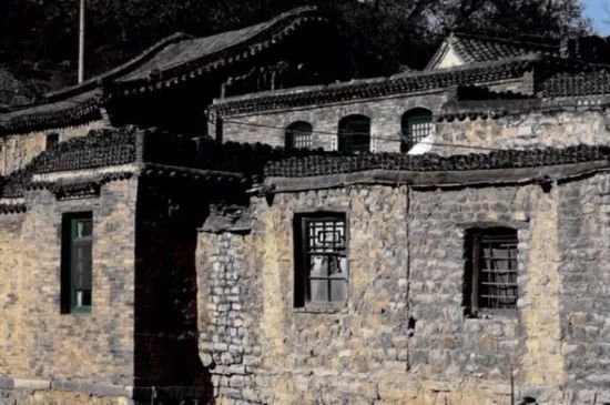 “中國最美寺院”寂照庵，房子象征著家是情感