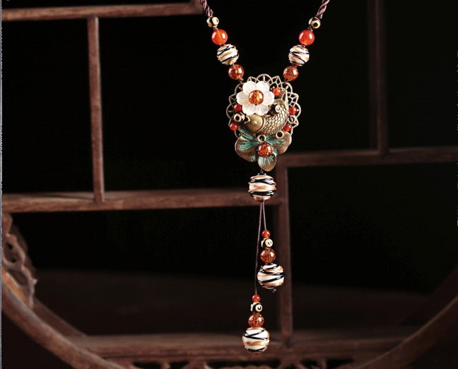 復古風琉璃吊墜毛衣鏈,魚影風銷項鏈