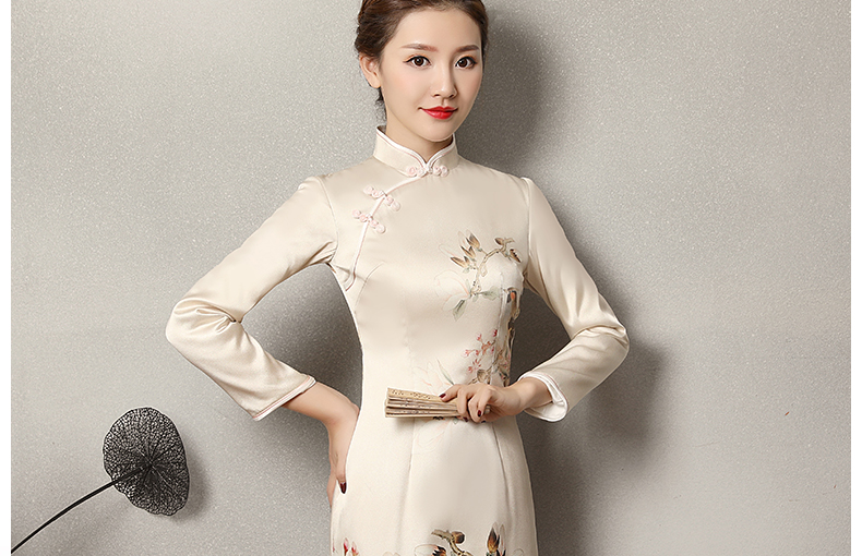 淺杏色樂鵲旗袍，清新復(fù)古旗袍裙