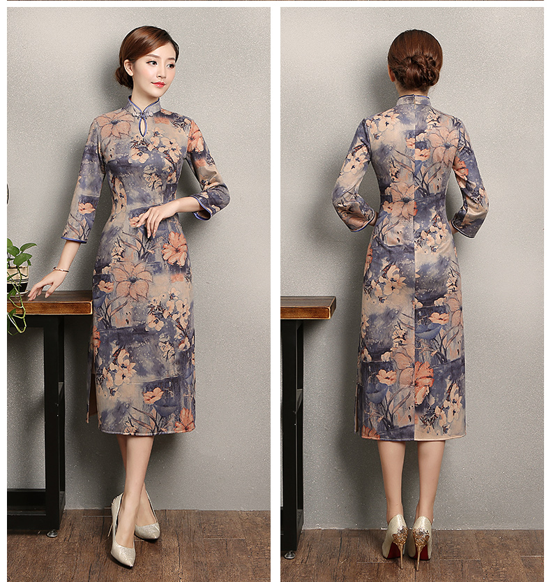 復古印花旗袍，藍紫色中袖旗袍裙