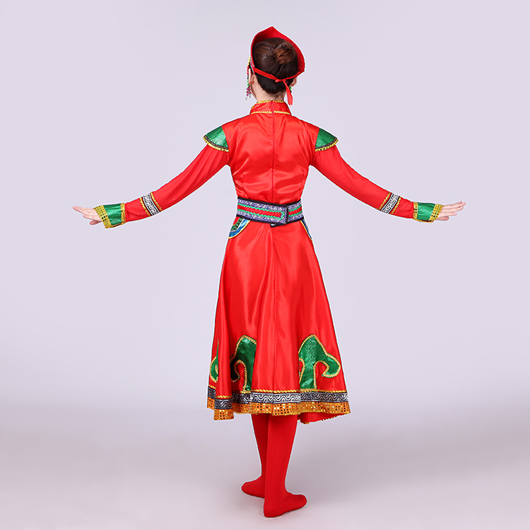 紅色大裙擺蒙古族服飾，少數(shù)民族服裝