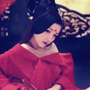 性感妖嬈紅衣女生頭像，唯美古風(fēng)真人頭像