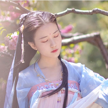 小清新帶團(tuán)扇女生頭像，唯美古風(fēng)真人頭像